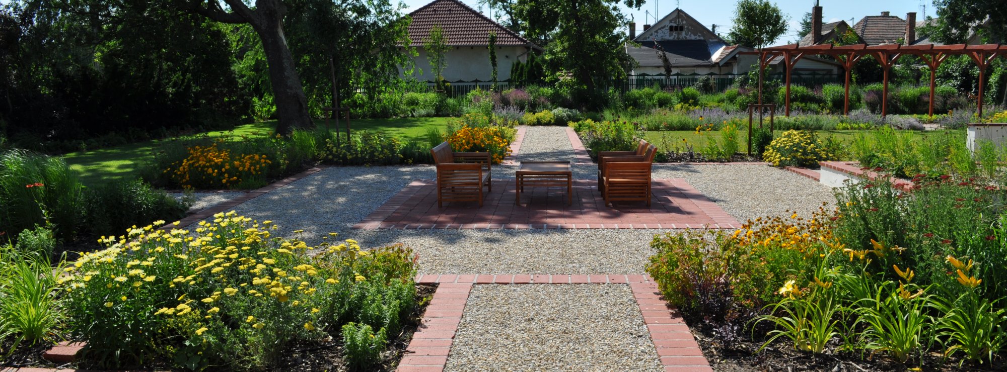 Kompozícia záhrady